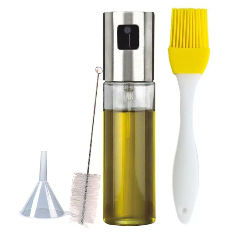 Clear view of the Easy Oil Sprayer bottle with a spray nozzle, ideal for grilling, baking, and cooking tasks.